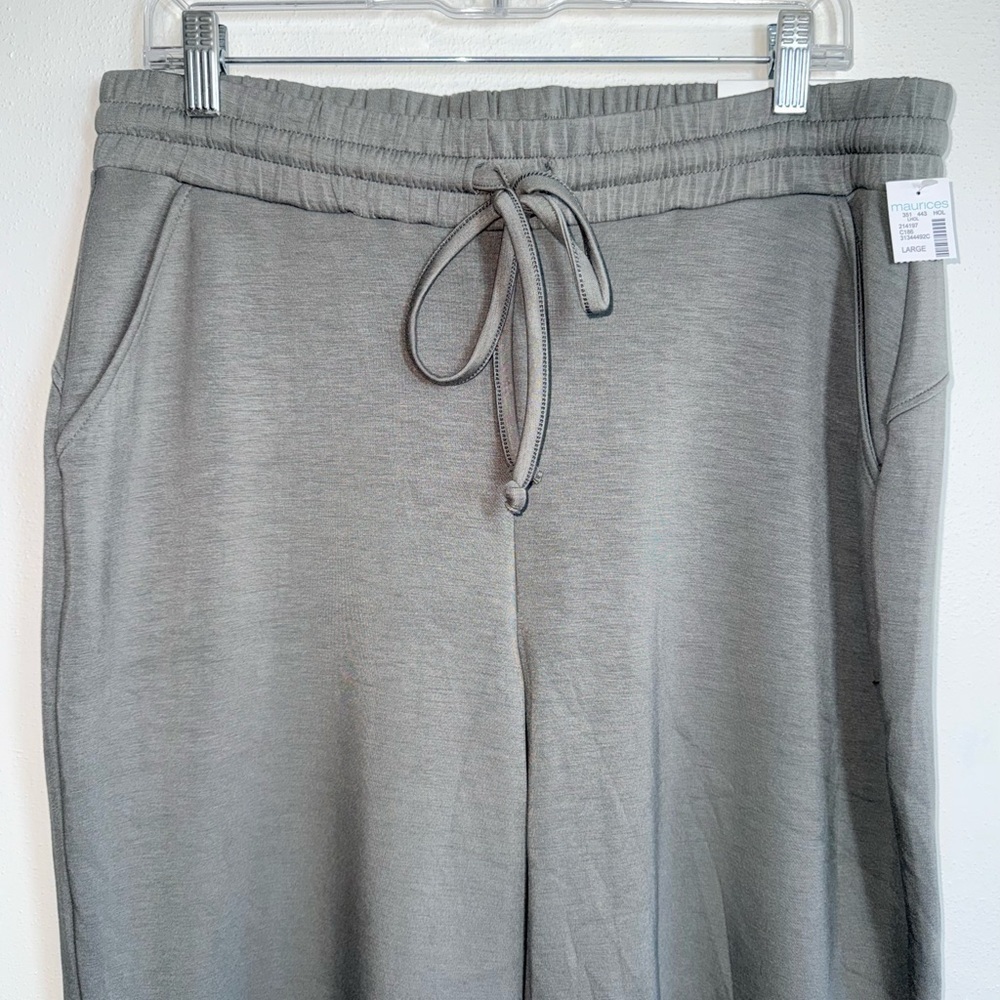 Maurices Cloud Scuba Wide Leg Sweatpants Sage Green High Rise NWT Large Women’s - Picture 3 of 13